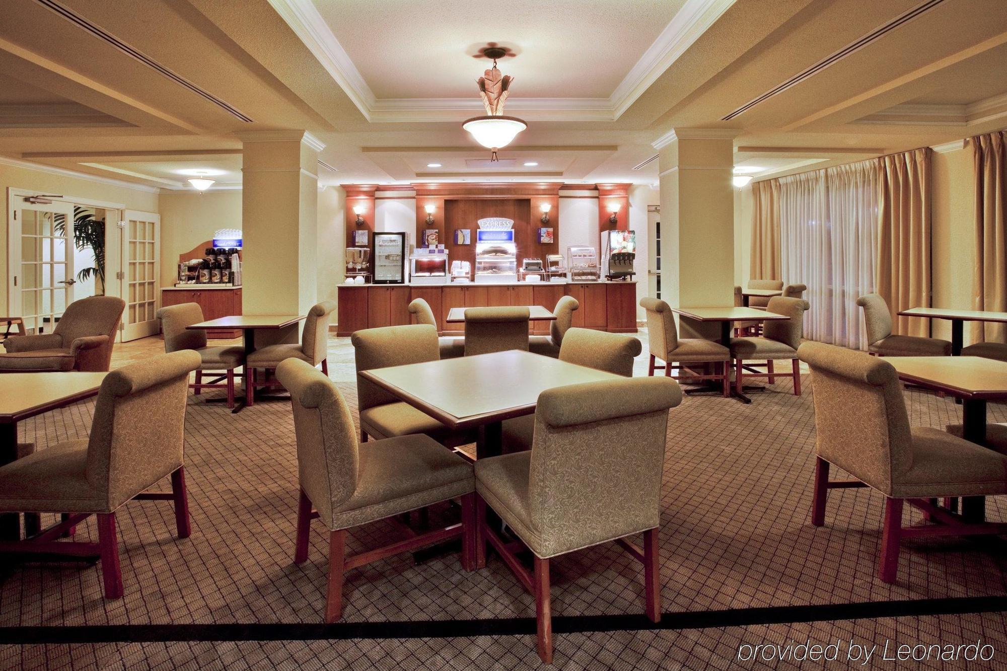 Holiday Inn Express Hotel & Suites Arcadia Εξωτερικό φωτογραφία